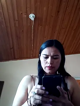 SinyDreamsy online show from March 20, 2026, 5:47 pm