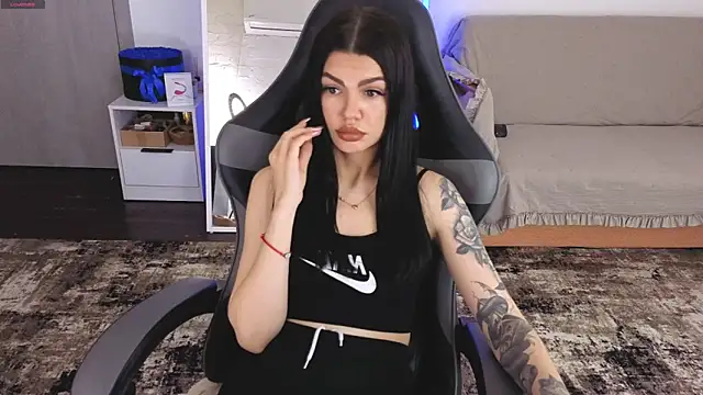 AnacondaOnn online show from May 9, 2026, 6:39 am