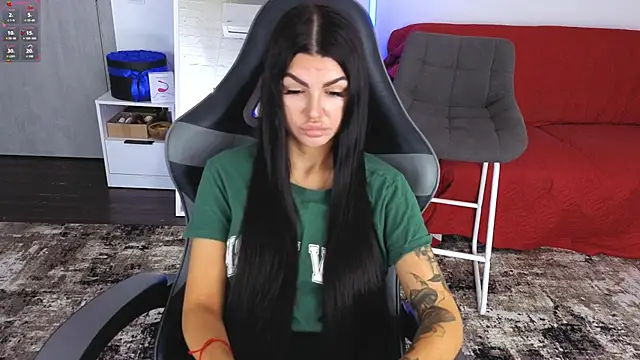AnacondaOnn online show from June 12, 2026, 5:38 am