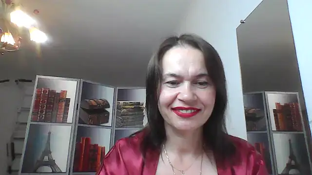 Snapshot of Selena_Moo chatting on July 16, 2026, 7:49 am Selena Moo online show from July 16, 2026, 7:49 am