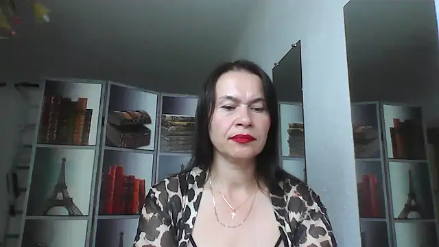 Snapshot of Selena_Moo chatting on July 24, 2026, 7:48 am Selena Moo online show from July 24, 2026, 7:48 am