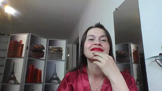 Snapshot of Selena_Moo chatting on June 27, 2026, 3:40 pm Selena Moo online show from June 27, 2026, 3:40 pm