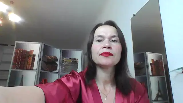 Snapshot of Selena_Moo chatting on June 23, 2026, 9:29 am Selena Moo online show from June 23, 2026, 9:29 am