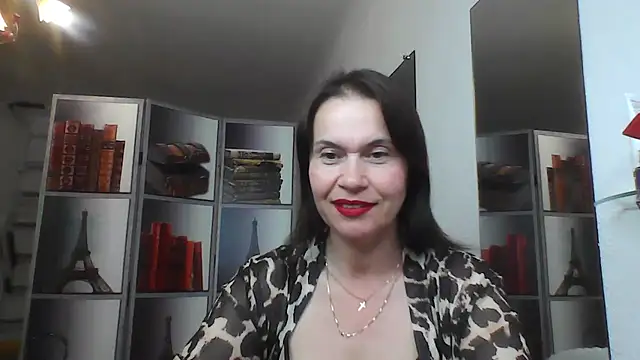 Snapshot of Selena_Moo chatting on July 30, 2026, 10:03 am Selena Moo online show from July 30, 2026, 10:03 am