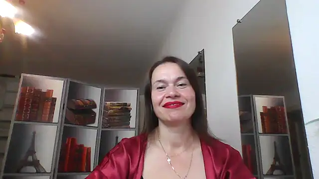 Snapshot of Selena_Moo chatting on July 18, 2026, 8:56 am Selena Moo online show from July 18, 2026, 8:56 am