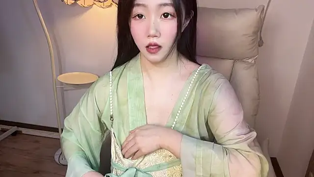 NaiNi xx online show from March 21, 2026, 11:36 am