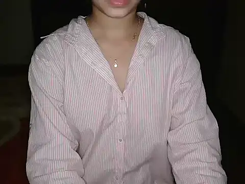 Snapshot of urvashi_rai chatting on June 18, 2026, 1:26 am urvashi rai online show from June 18, 2026, 1:26 am