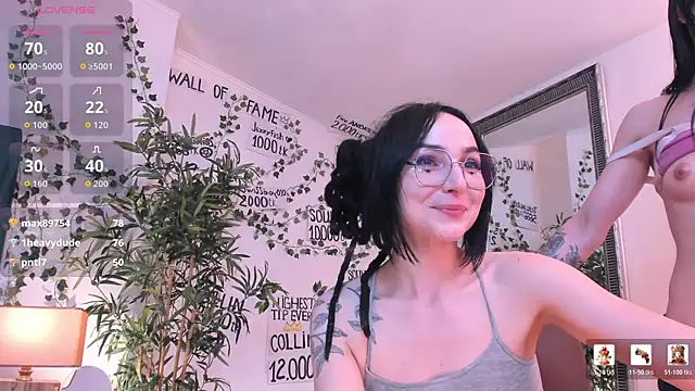 mira0 0 online show from May 18, 2026, 4:07 am