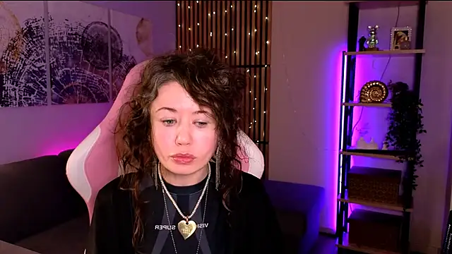 Snapshot of AlwaysKali chatting on March 21, 2026, 3:38 pm AlwaysKali online show from March 21, 2026, 3:38 pm