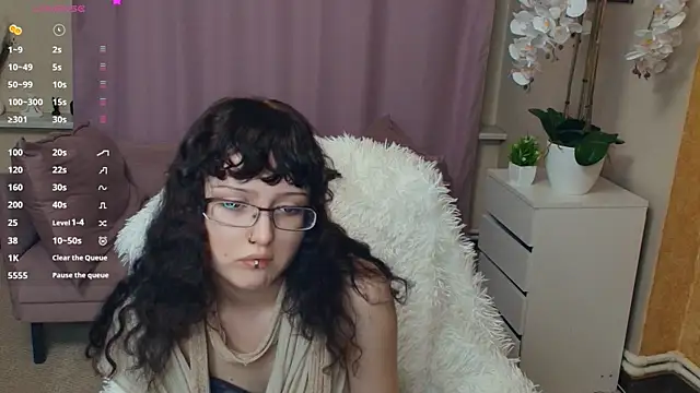 Snapshot of JordanSvetlik chatting on June 11, 2026, 7:55 pm JordanSvetlik online show from June 11, 2026, 7:55 pm