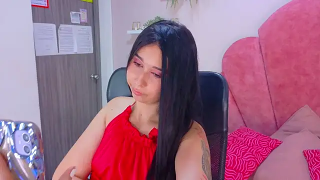 Snapshot of StarrMoon__ chatting on June 26, 2026, 7:42 pm StarrMoon online show from June 26, 2026, 7:42 pm
