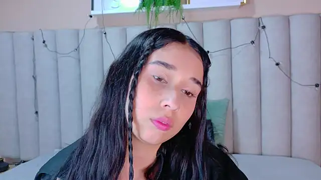 Snapshot of StarrMoon__ chatting on June 30, 2026, 2:55 am StarrMoon online show from June 30, 2026, 2:55 am