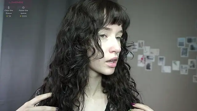 Snapshot of DellaLeck chatting on July 16, 2026, 9:12 pm DellaLeck online show from July 16, 2026, 9:12 pm