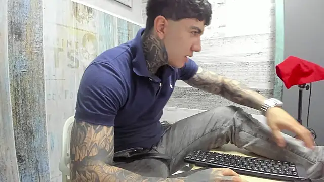 Gury tattoo online show from April 30, 2026, 6:26 pm