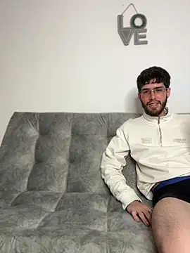 Snapshot of Angel_khouri_ chatting on June 16, 2026, 12:43 am Angel khouri online show from June 16, 2026, 12:43 am