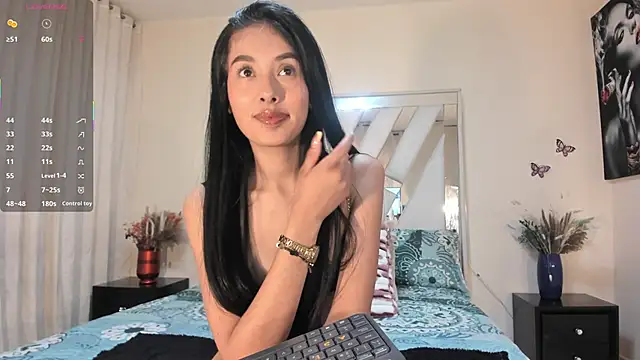 candy skyy online show from April 18, 2026, 1:13 pm