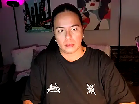 HannaJonns online show from May 25, 2026, 4:23 am