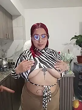 BombomAndAxel online show from June 7, 2026, 3:23 am