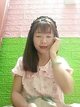 Snapshot of AmyLinee01 chatting on June 10, 2026, 5:30 am AmyLinee01 online show from June 10, 2026, 5:30 am