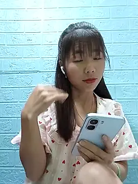 AmyLinee01 online show from July 26, 2026, 11:17 am
