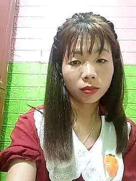 AmyLinee01 online show from June 21, 2026, 10:59 pm