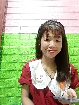 AmyLinee01 online show from June 28, 2026, 12:28 am