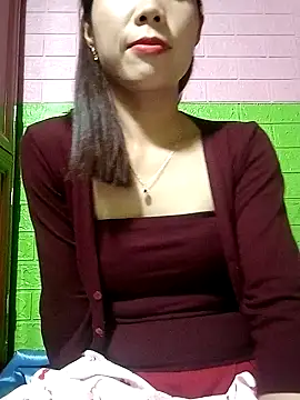 AmyLinee01 online show from April 24, 2026, 5:26 pm