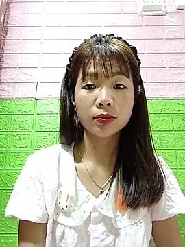 AmyLinee01 online show from June 23, 2026, 11:41 am