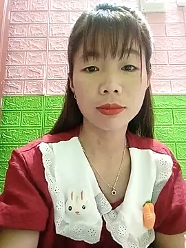 AmyLinee01 online show from July 7, 2026, 4:48 am