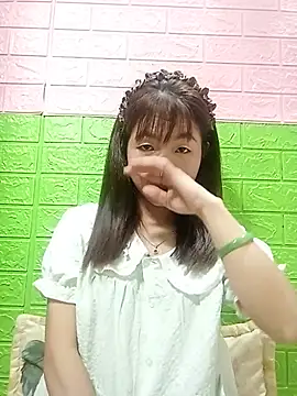 Snapshot of AmyLinee01 chatting on June 20, 2026, 8:19 am AmyLinee01 online show from June 20, 2026, 8:19 am