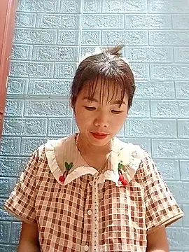 AmyLinee01 online show from July 17, 2026, 11:40 am