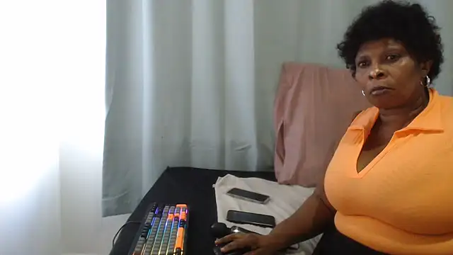Lucia-boobs online show from July 30, 2026, 3:00 pm
