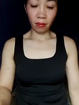 -Lunou- online show from May 10, 2026, 1:36 pm