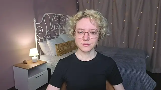 Snapshot of HottoKori chatting on June 7, 2026, 5:34 am HottoKori online show from June 7, 2026, 5:34 am