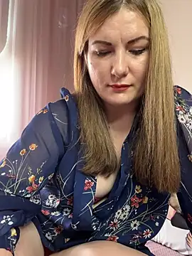 Snapshot of Susan_Wright chatting on July 4, 2026, 10:10 am Susan Wright online show from July 4, 2026, 10:10 am