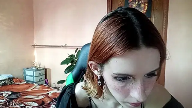 Snapshot of SirenFrost chatting on June 23, 2026, 3:54 pm SirenFrost online show from June 23, 2026, 3:54 pm