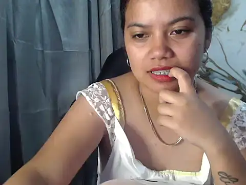 Snapshot of deseyy chatting on April 8, 2026, 6:53 pm deseyy online show from April 8, 2026, 6:53 pm