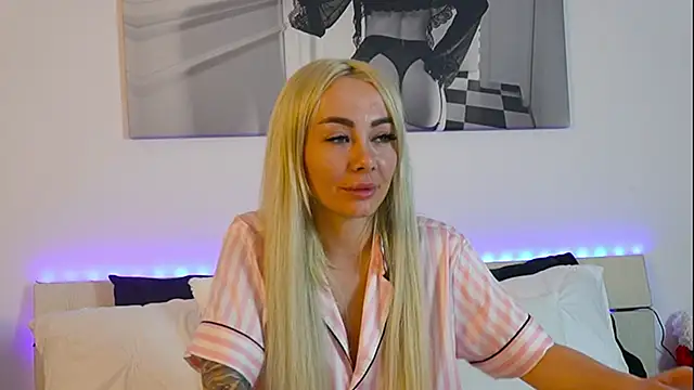 Snapshot of FrancescaGrayy chatting on June 7, 2026, 6:57 pm FrancescaGrayy online show from June 7, 2026, 6:57 pm