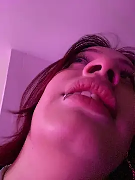 steffmontespink18 online show from June 18, 2026, 1:27 pm