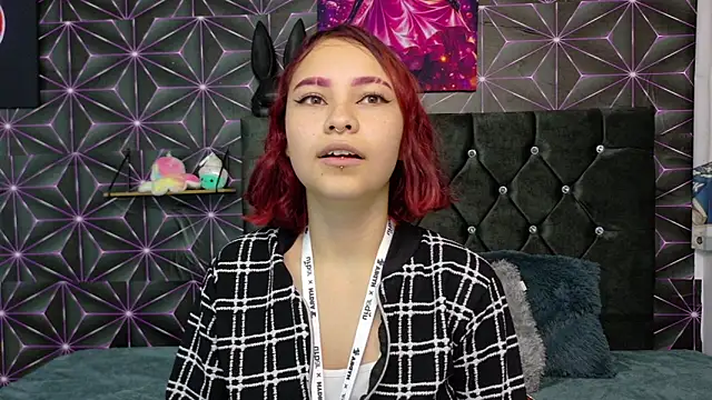 Snapshot of Megam_white chatting on April 1, 2026, 3:53 pm Megam white online show from April 1, 2026, 3:53 pm