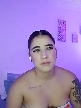 Snapshot of martina_connor1 chatting on May 27, 2026, 5:09 pm martina connor1 online show from May 27, 2026, 5:09 pm