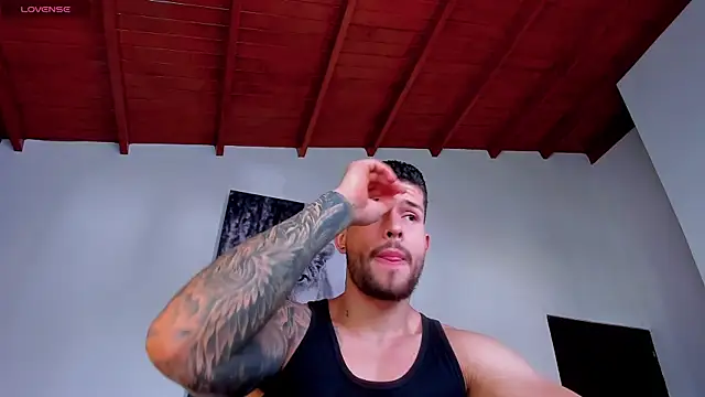 Snapshot of Santos_ramirez1 chatting on April 22, 2026, 2:02 pm Santos ramirez1 online show from April 22, 2026, 2:02 pm
