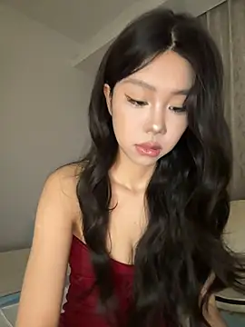 Snapshot of jolie_33 chatting on June 7, 2026, 1:05 pm jolie 33 online show from June 7, 2026, 1:05 pm