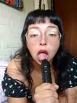 Snapshot of LisaMargo chatting on April 27, 2026, 2:26 pm LisaMargo online show from April 27, 2026, 2:26 pm