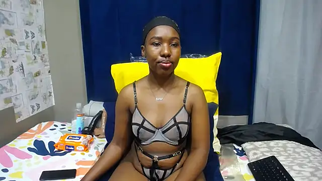Snapshot of Candylips22 chatting on May 30, 2026, 8:58 pm Candylips22 online show from May 30, 2026, 8:58 pm