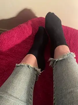 Snapshot of LilouPieds chatting on March 28, 2026, 10:55 pm LilouPieds online show from March 28, 2026, 10:55 pm