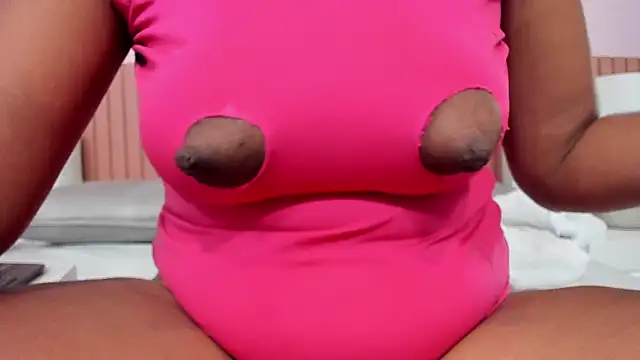 Snapshot of zara_lopez chatting on December 4, 2025, 7:24 pm zara lopez online show from December 4, 2025, 7:24 pm