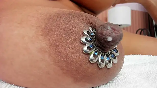 Snapshot of zara_lopez chatting on November 6, 2025, 7:07 pm zara lopez online show from November 6, 2025, 7:07 pm