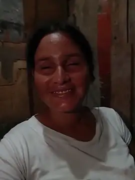 Snapshot of Matilda_Hot1 chatting on March 22, 2026, 11:28 pm Matilda Hot1 online show from March 22, 2026, 11:28 pm