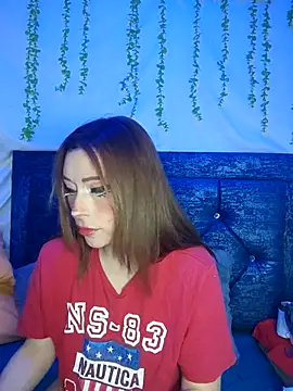 Amber prada online show from April 20, 2026, 9:27 pm